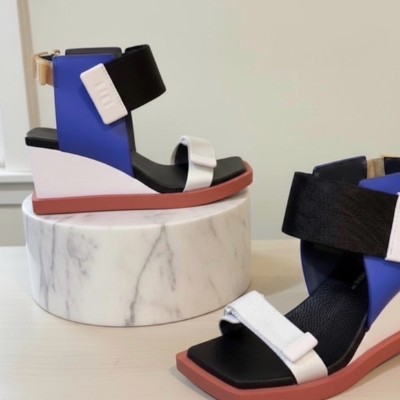 United Nude Black and White Sandals with Red Sole - Picture 7 of 16